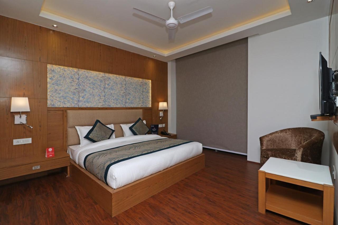 Capital O Hotel Star Inn Near Chhatarpur Metro Station New Delhi Luaran gambar