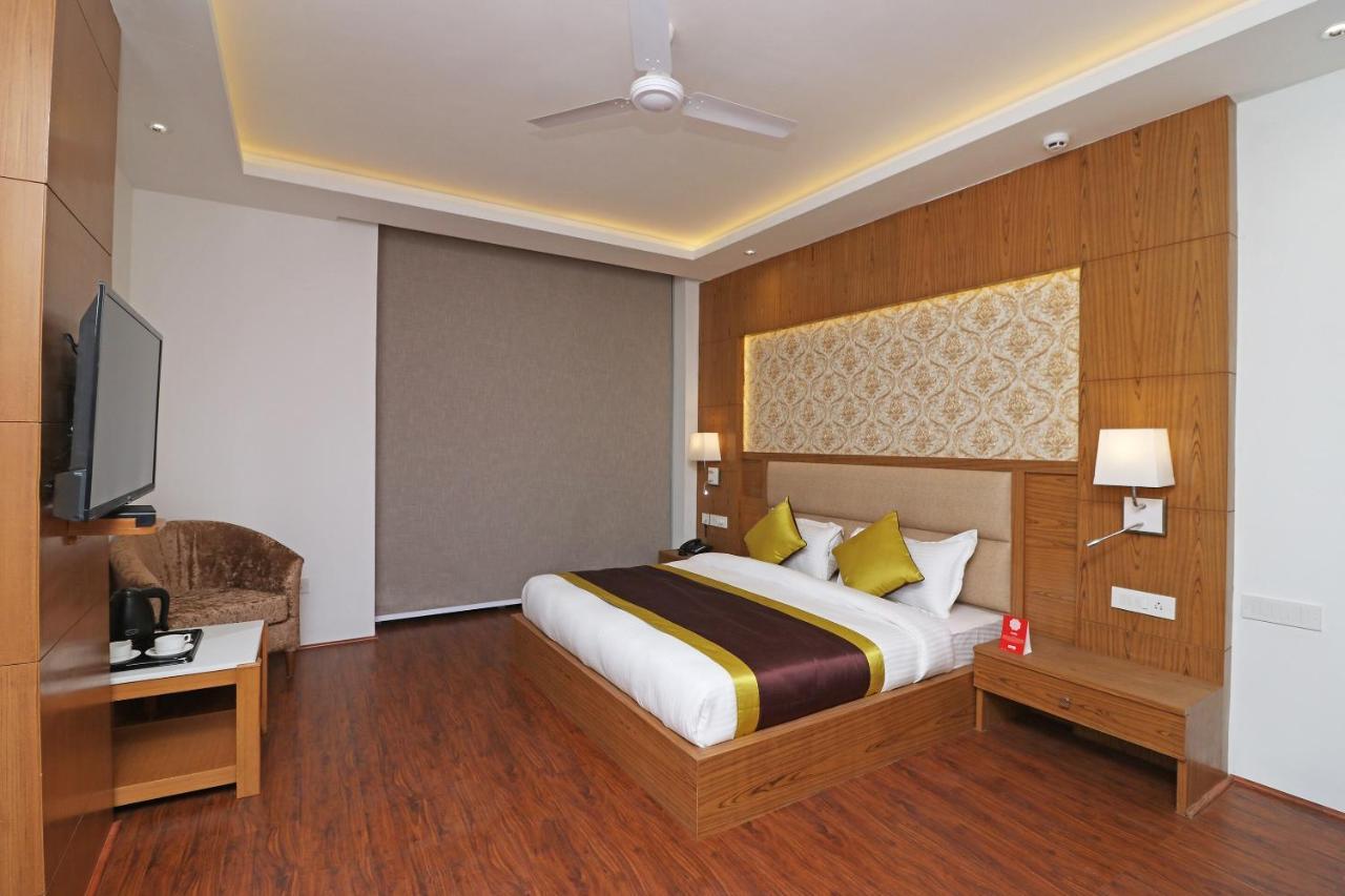 Capital O Hotel Star Inn Near Chhatarpur Metro Station New Delhi Luaran gambar